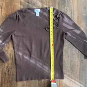 ❤️LOFT Chocolate Knit Top with Floral Details thumbnail 7