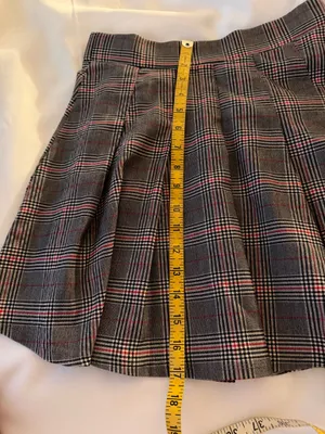 Papaya Pleated Glen Plaid Mini Skirt in Gray with Subtle Red Accents thumbnail 5