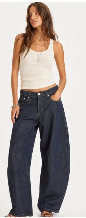 NWT Levi's Baggy Dad Barrel Leg Jeans Women's 28 Blue Y2K Denim thumbnail 1