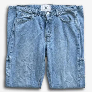 BDG‎ Womens Cargo Jeans Light Wash Blue Denim Straight Leg Utility Pants Size 32 thumbnail 1