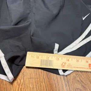 Nike Women's Tempo‎ Running Shorts Black White Small Dri-FIT Lined Active thumbnail 4
