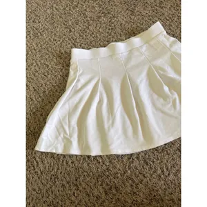 Wild Fable Women's White Pleated Mini Skirt Size Small‎ thumbnail 2