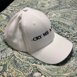White Hat thumbnail 3
