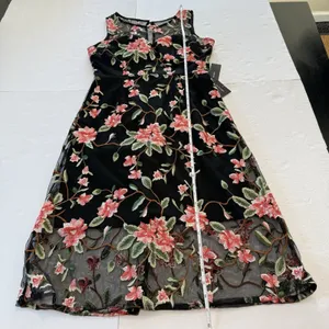 NWT Lulus Headliner Floral Embroidered Sleeveless Midi Dress‎ Size MEDIUM thumbnail 10