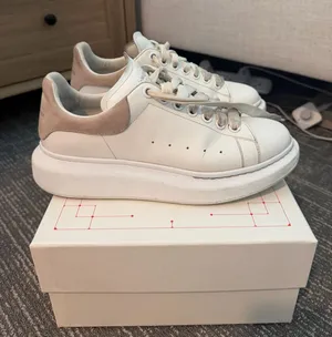 Alexander McQueen Oversized Sneakers thumbnail 1