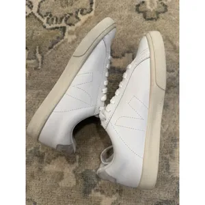 VEJA Low Esplar Leather Lace-Up Sneakers | White Great Condition Size 5 EUR 36 thumbnail 14