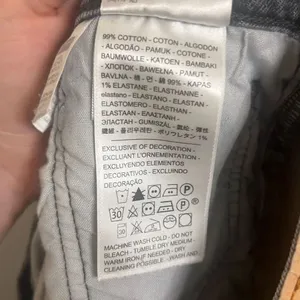 ✨LEVIS 501® ORIGINAL SKINNY WOMEN'S FRAYED HEM GREY SZ 32x28 JEANS✨ thumbnail 8