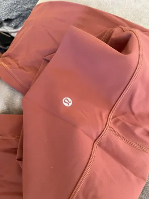 Lululemon Wunder Under 25” Leggings thumbnail 3