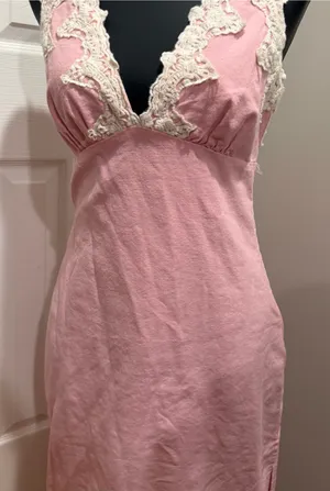 Le Lis Pink Chemise with Cream Lace Trim Size M Feminine Cottagecore Dress thumbnail 1