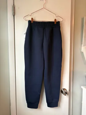 Old Navy High-Waisted Bounce Fleece Jogger Sweatpants thumbnail 3