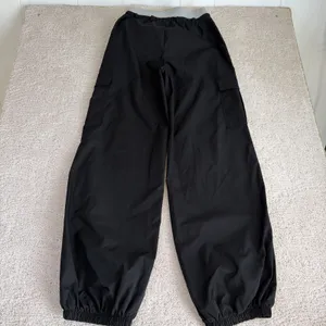 Women's NEW Halara Black Cargo Joggers‎ Elastic Waist thumbnail 6