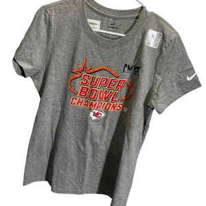Kansas City Chiefs Super Bowl Champions Nike‎ T-Shirt Size L Grey Womens thumbnail 2