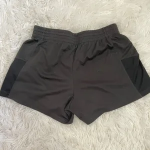 Shorts thumbnail 2