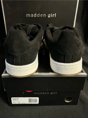 Madden Girl Nollie Black & White Microsuede Sneakers Women’s SZ 8.5 BNIB thumbnail 4