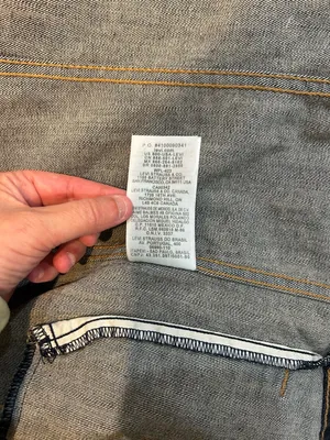 Levi's Women's Studded Denim‎ Trucker Jacket Size M Dark Wash Indigo 77075 thumbnail 10