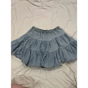 Vintage Blue Vintage Village Blues Light Wash Tiered Denim Skirt | Best Fits Medium/Large thumbnail 2