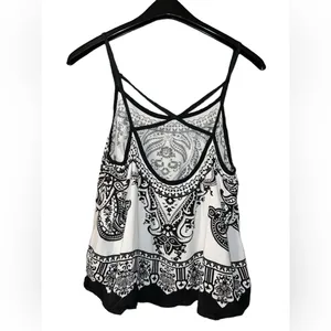 Forever 21 Abstract Tank Top Womens Medium thumbnail 2