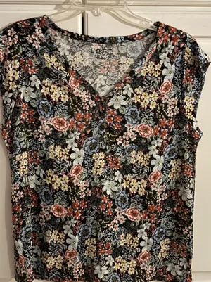 LOFT Women Floral Linen Blend V-Neck Henley Cap Sleeve Knit Top Multi Color M thumbnail 1
