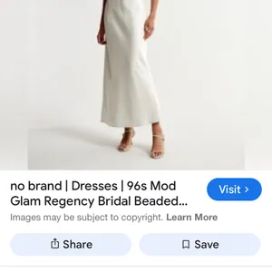 White V thumbnail 6