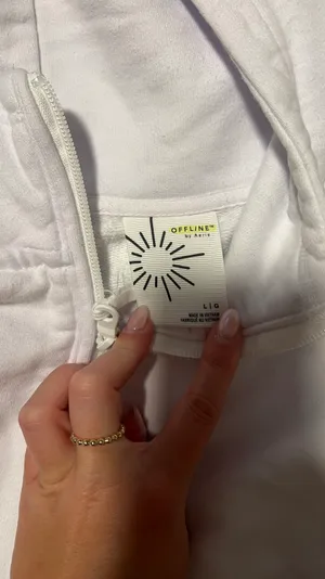 Aerie Offline By White Hoodie thumbnail 3
