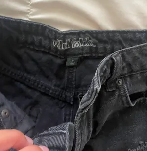 Black Rip Jean Shorts Size 00 thumbnail 4