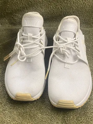adidas Women’s White Mesh Casual Athletic Sneakers suze 5 thumbnail 2