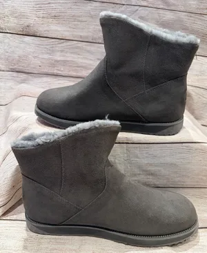EMU Australia Gray Tasman Mini suede ankle boots Women’s Size 8 thumbnail 1