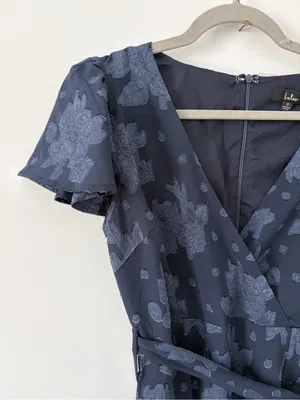 Lulu’s Compelling Love Navy Blue Jacquard Floral Short Sleeve Maxi Dress NWT S thumbnail 2