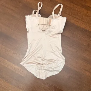 Spanx Suit Your Fancy Strapless Cupped Panty Bodysuit S thumbnail 2