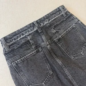 Zara Basic Z1975‎ Denim Black Acid Wash Deconstructed Zip Mini Skirt Size S 26 thumbnail 9