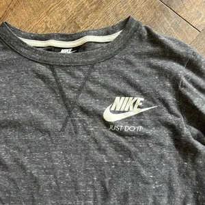 Nike Womens Charcoal Gray‎ Heather Long Sleeve Just Do It Tunic Top Size Medium thumbnail 2