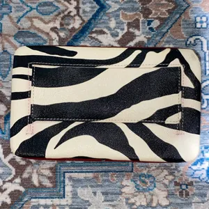 zebra tote bag & wallet thumbnail 7