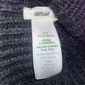 Aerie Black Knit Toboggan Ski Winter Weather One Size Hat Cap Pompom‎ Beanie thumbnail 7