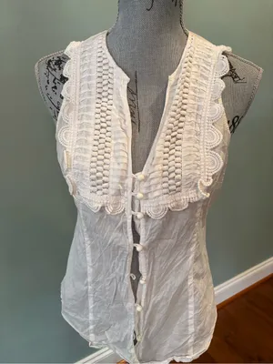 Express White Lace-Trim Button Front Camisole Blouse thumbnail 9