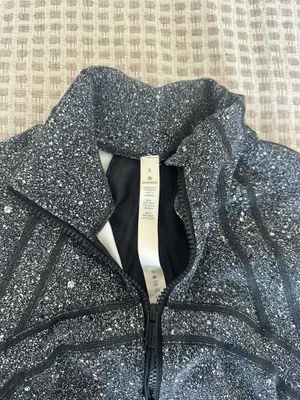 Zip-Up Lululemon Jacket thumbnail 6