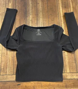 Move Theology Square-Neck Long Sleeve Top in Black size Large thumbnail 1