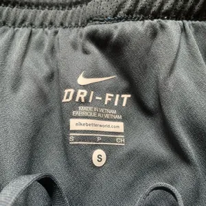 nike shorts   thumbnail 2