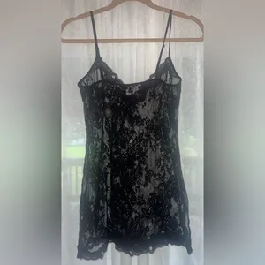 Victoria’s Secret black lace teddy/slip/dress size medium thumbnail 4