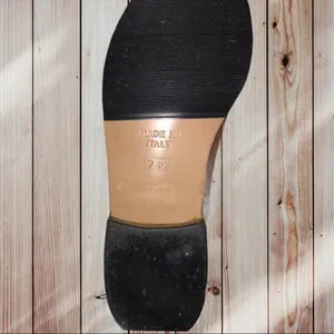 Next to new!! Boots Brown Size 7 thumbnail 4
