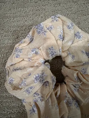Kaxi Oversized Peach and Purple Floral Hair Scrunchie thumbnail 3
