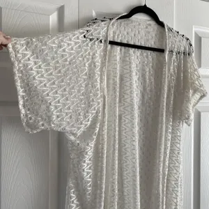 Alexa & Stella Open Front Fringe Kimono Cardigan Womens Size S White Lace Boho thumbnail 2