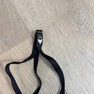 Victoria's Secret Black Lace Unlined Bra thumbnail 5