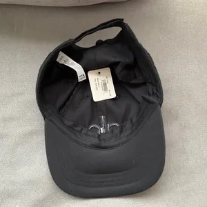 Alo Yoga Off-Duty Cap Black/Black thumbnail 6