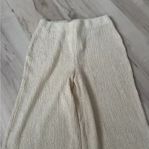 H&M Cream Textured Pants thumbnail 2