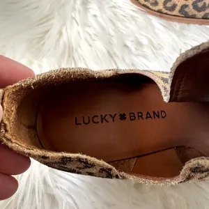 Lucky Brand Chelsea Cheetah Bootie Sz 5.5 thumbnail 4