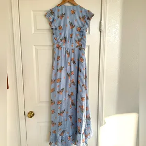 ASTR The Label Lila Light Blue Floral Print Maxi Dress M thumbnail 6