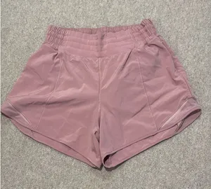 Lululemon Shorts Hotty Hot 4" High-Rise thumbnail 1