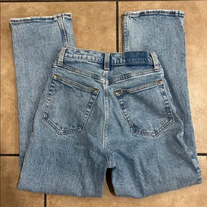 Abercrombie 90s Straight Ultra High Rise Jeans in Curve Love thumbnail 4