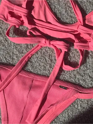 White Fox Boutique Neon Pink Ribbed Two-Piece Bikini thumbnail 4