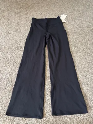 Vuori Daily Wide Leg Pant size large NWT thumbnail 4